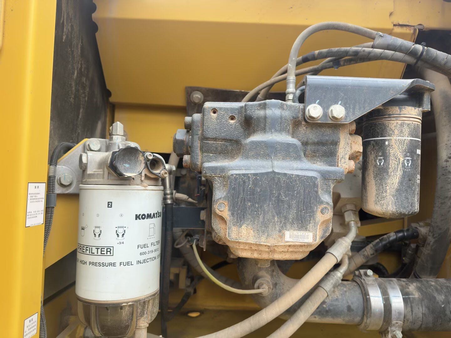Buy Komatsu PC220-7 Used Excavator / 5