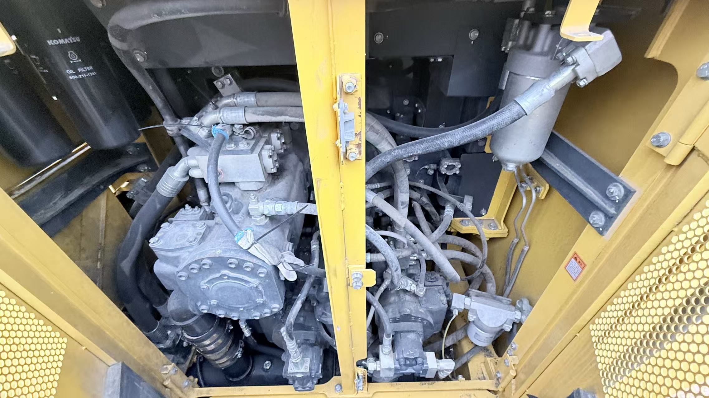 Buy Komatsu PC1250-8 Used Excavator / 8