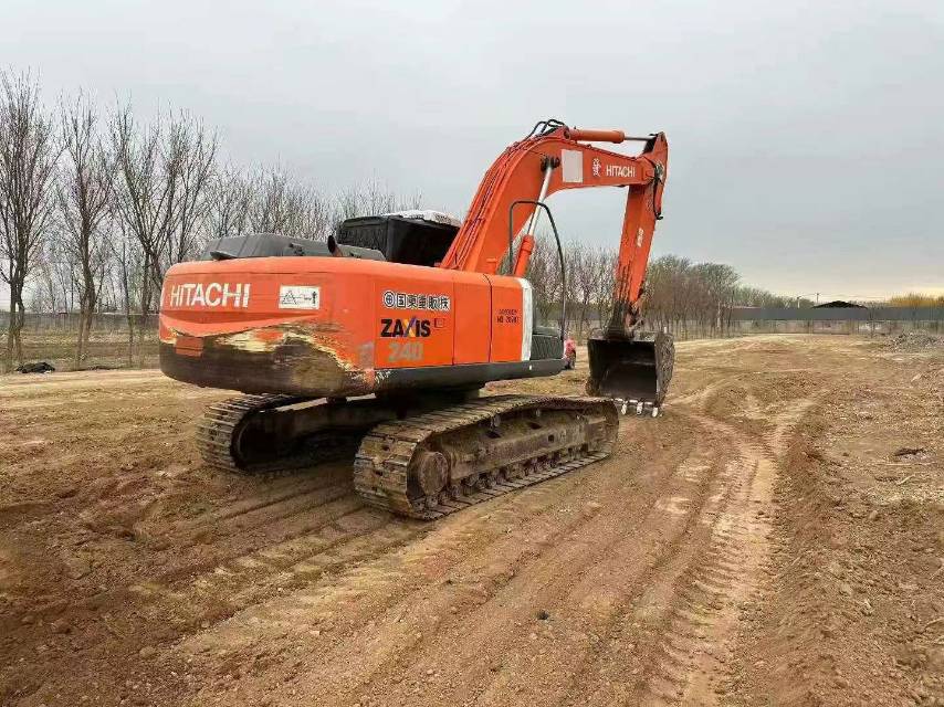 Buy Hitachi ZX240-3G Used Excavator / 4