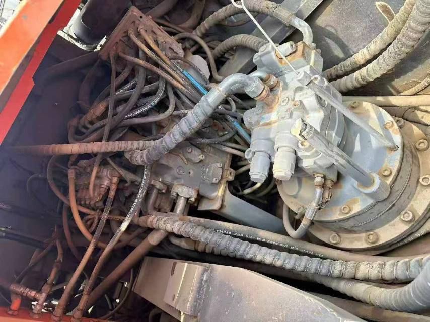 Buy Hitachi ZX240-3G Used Excavator / 8