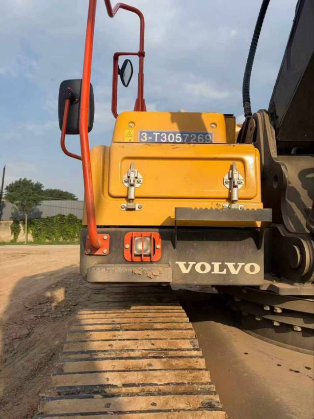 Buy Volvo EC350D Used Excavator / 4