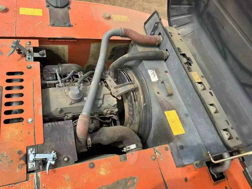 Buy Hitachi ZX240-3G Used Excavator / 7
