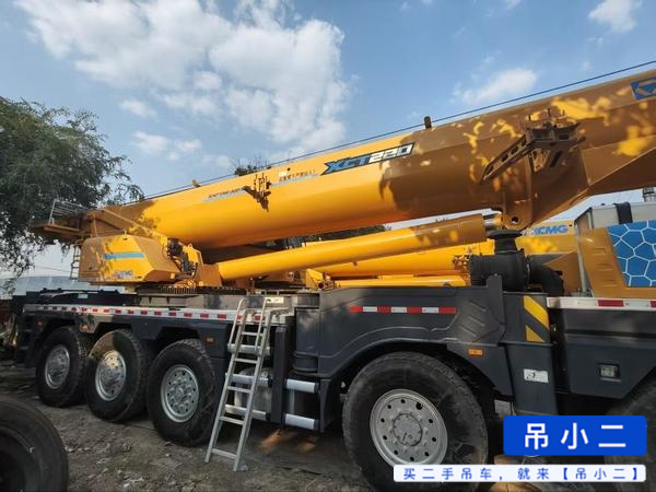 Buy XCMG XCT110 Used Crane / 3