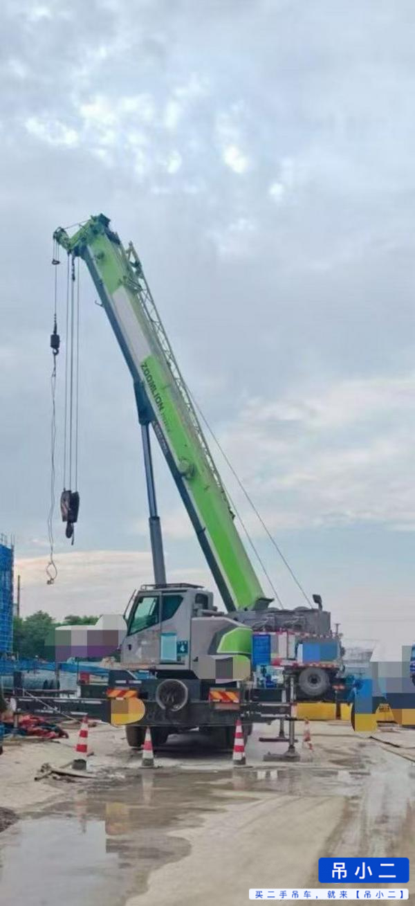 Buy Zoomlion ZTC251VE562 Used Crane / 2