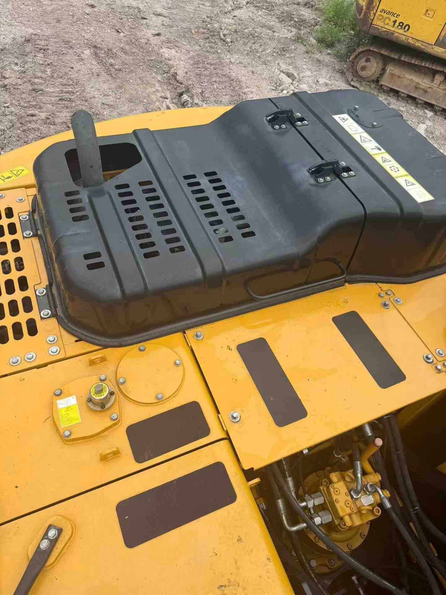 Buy Sany SY200C Used Excavator / 7