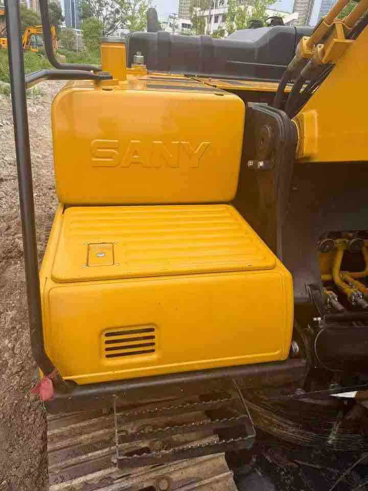 Buy Sany SY200C Used Excavator / 8