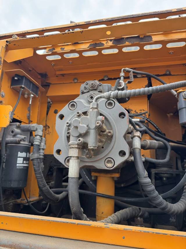 Buy Sany 365LC-8 Used Excavator / 8
