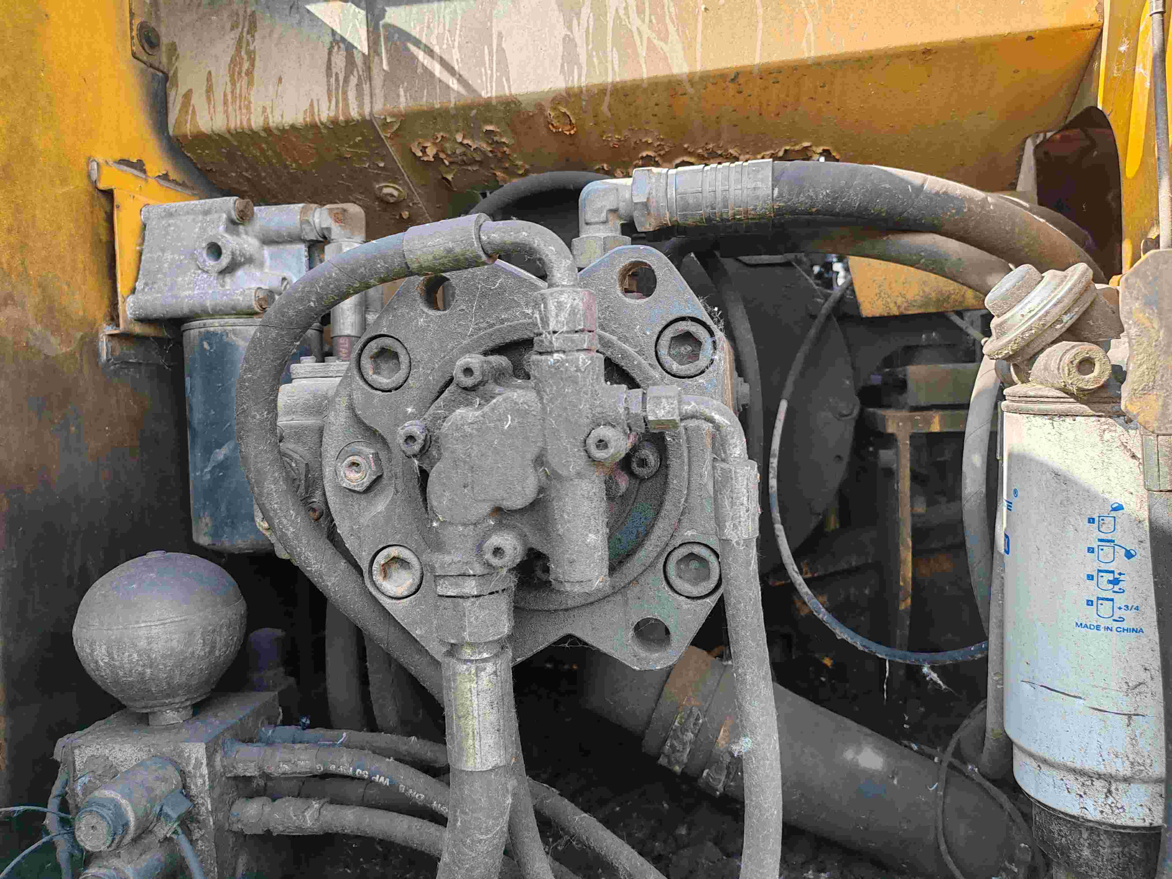 Buy XCMG 230D Used Excavator / 5