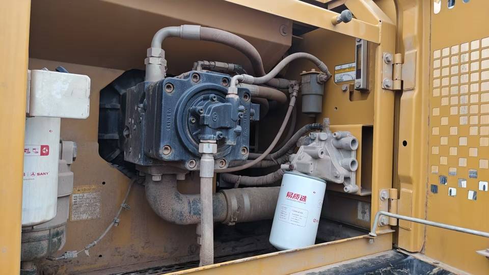 Buy Sany 205C-8 Used Excavator / 4