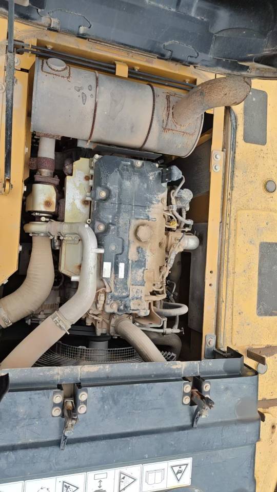 Buy Sany 205C-8 Used Excavator / 3
