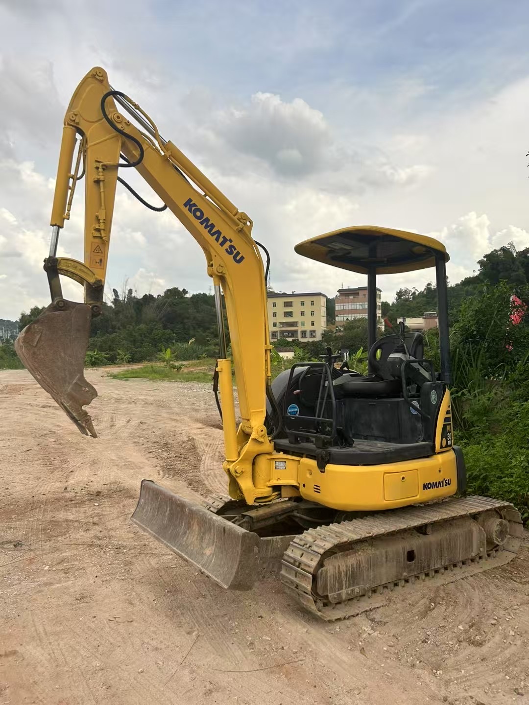 Buy Komatsu PC30 Used Excavator / 9