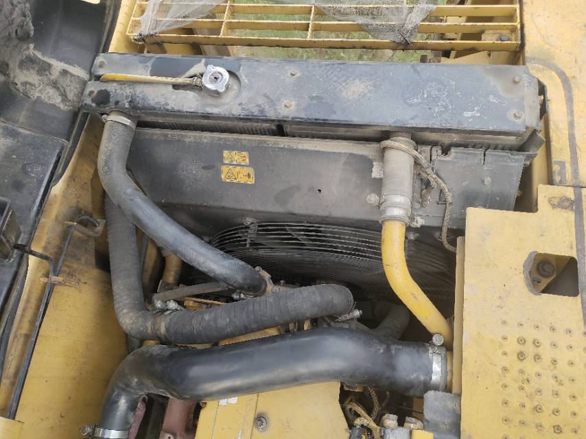 Buy Caterpillar 320C Used Excavator / 8
