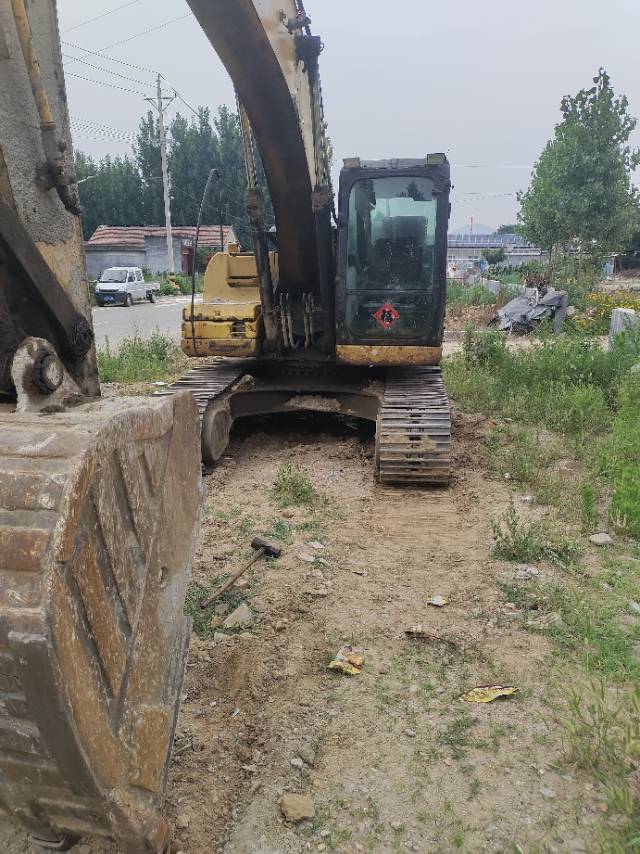 Buy Caterpillar 320C Used Excavator / 2