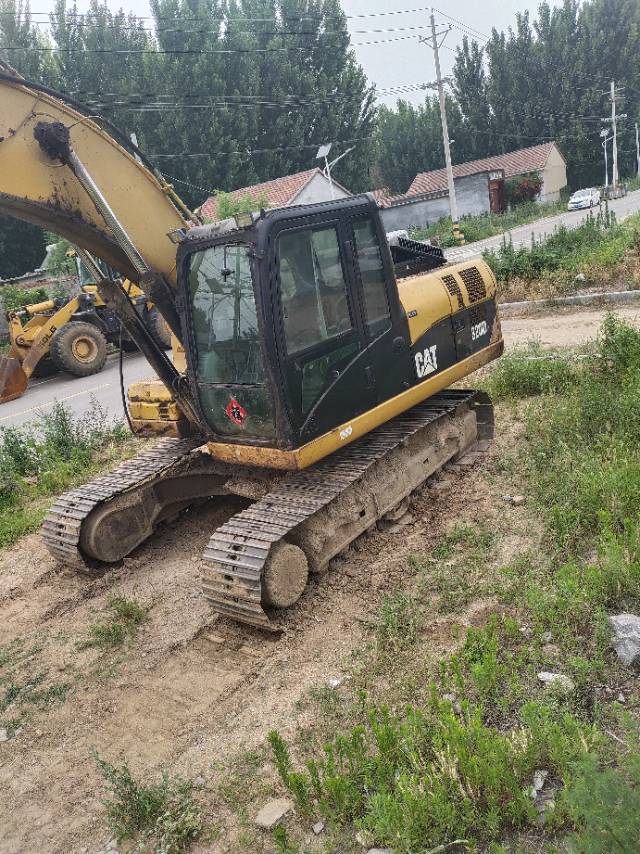 Buy Caterpillar 320C Used Excavator / 6