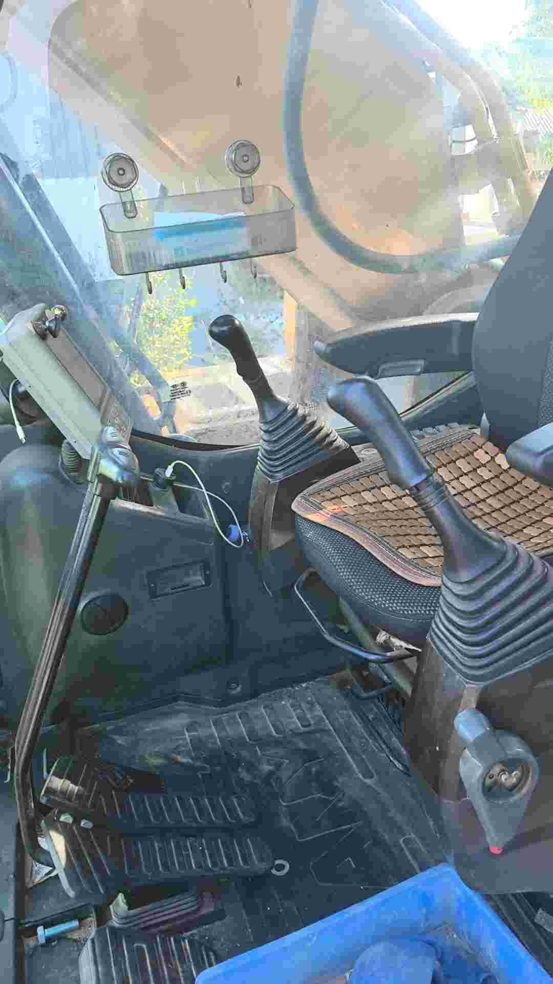 Buy Sany SY195C Used Excavator / 10