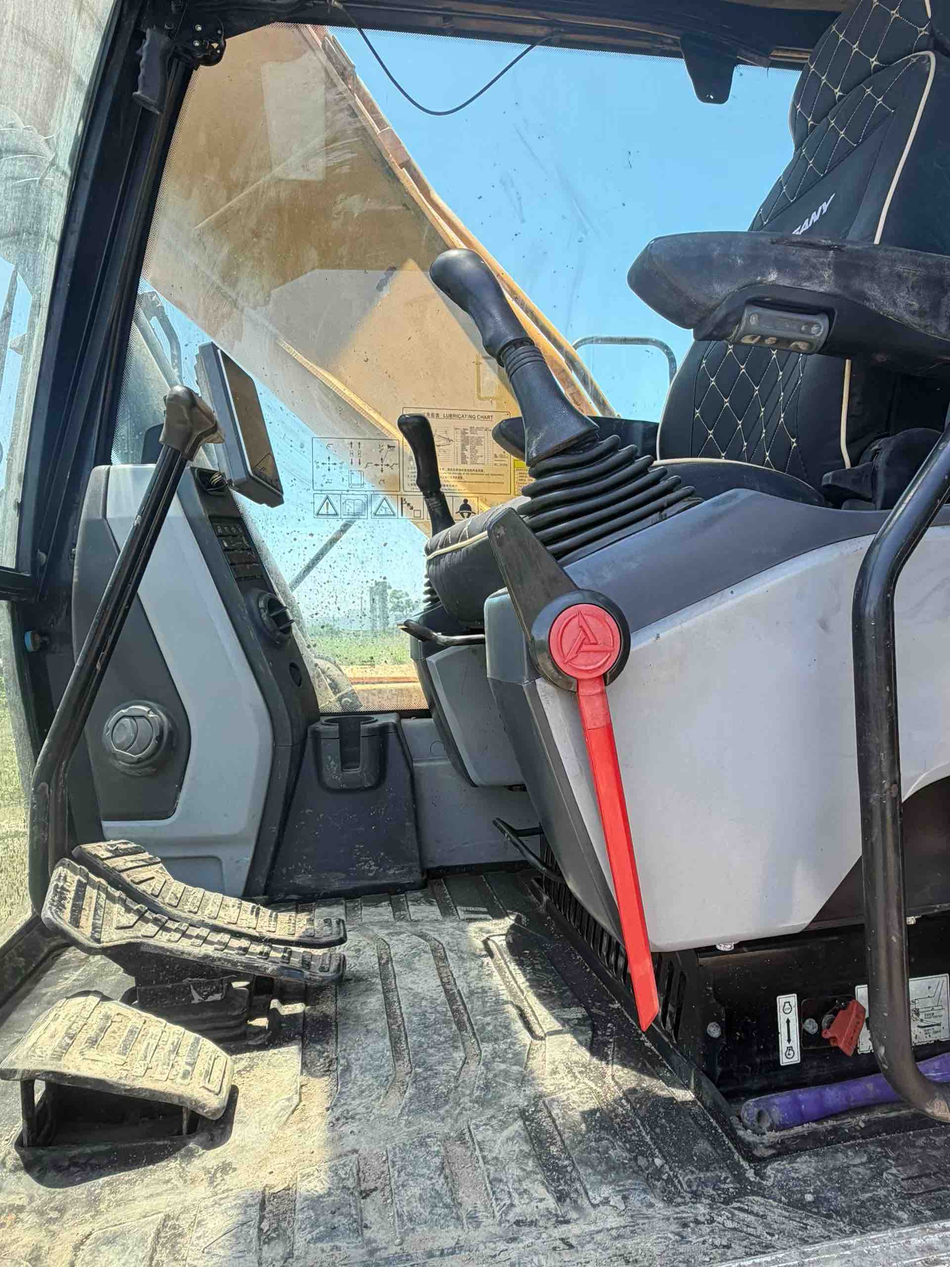 Buy Sany 215C-9 Used Excavator / 6
