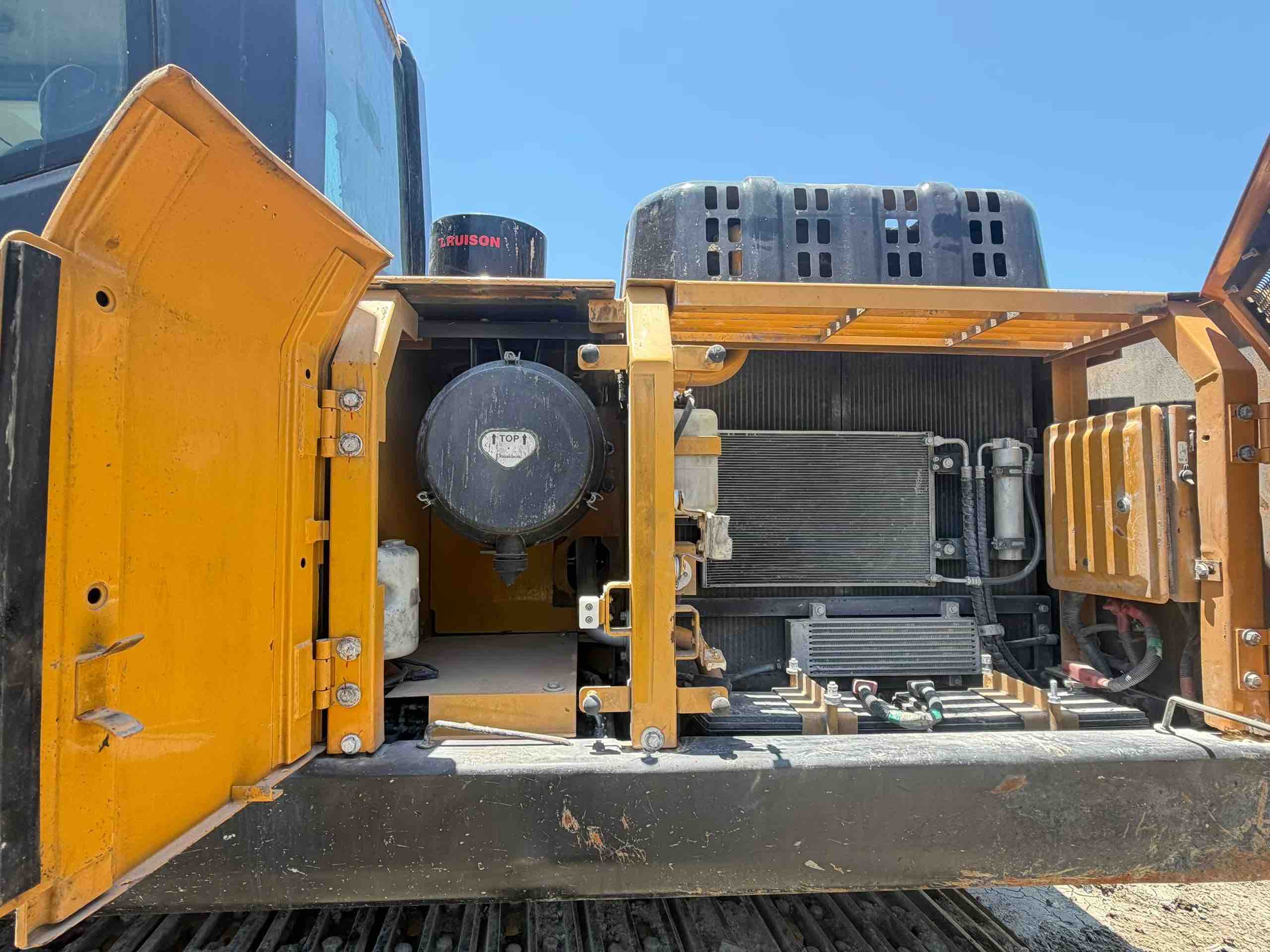 Buy Sany 215C-9 Used Excavator / 4