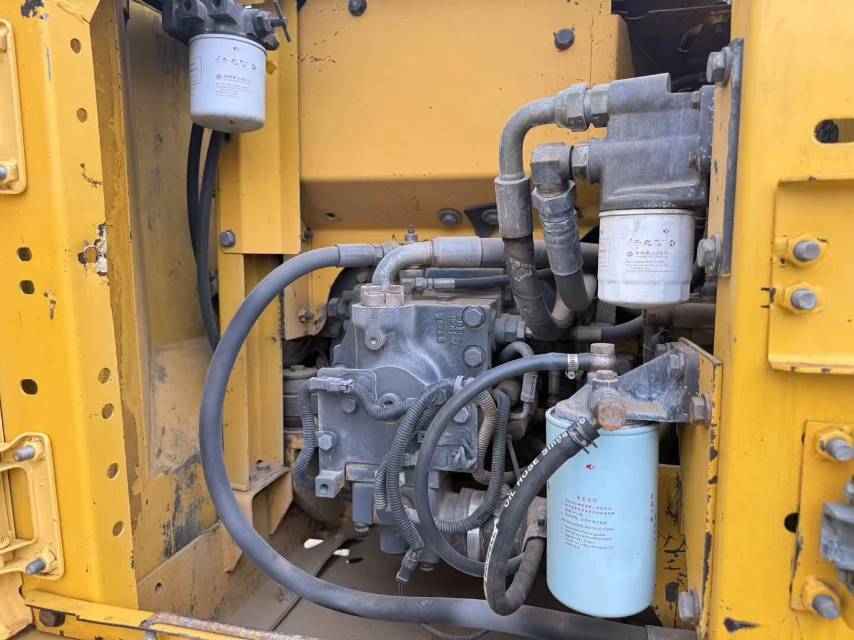 Buy Komatsu PC130-7 Used Excavator / 9