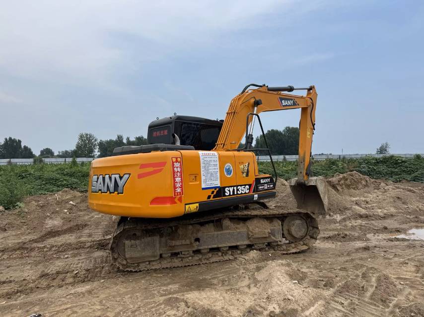 Buy Sany C135-10 Used Excavator / 3
