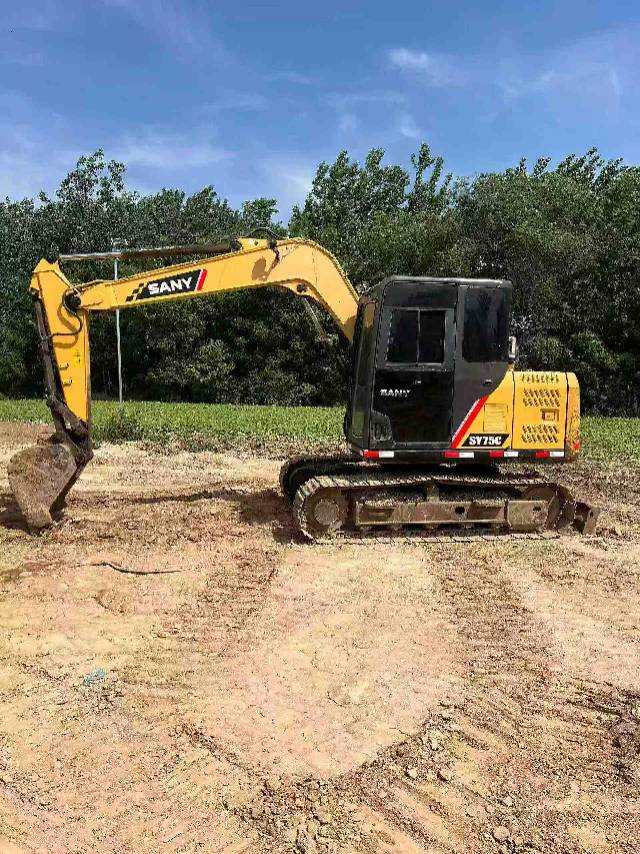 Buy Sany SY75C Used Excavator / 3