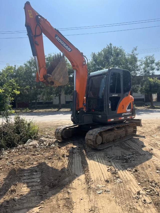 Buy Doosan DX60 Used Excavator / 2