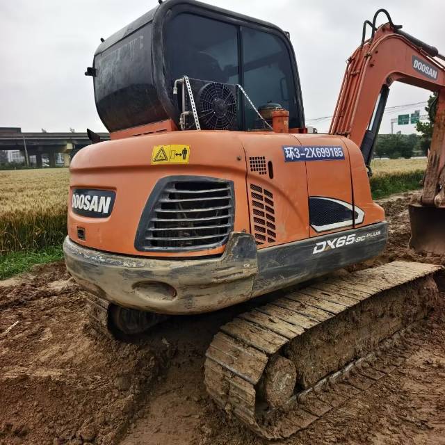 Buy Doosan DX65-9C PLUS Used Excavator / 2