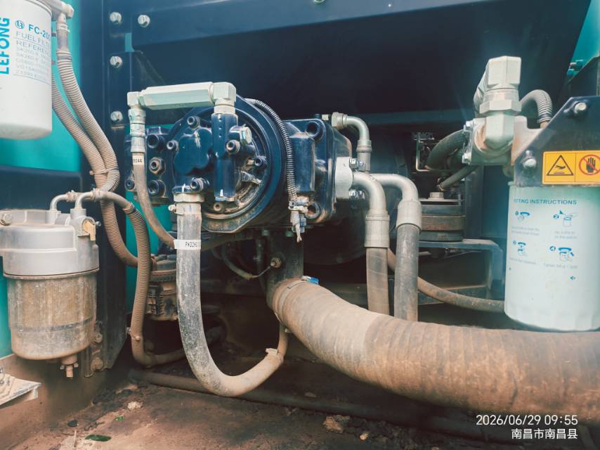 Buy Kobelco SK200 Used Excavator / 6
