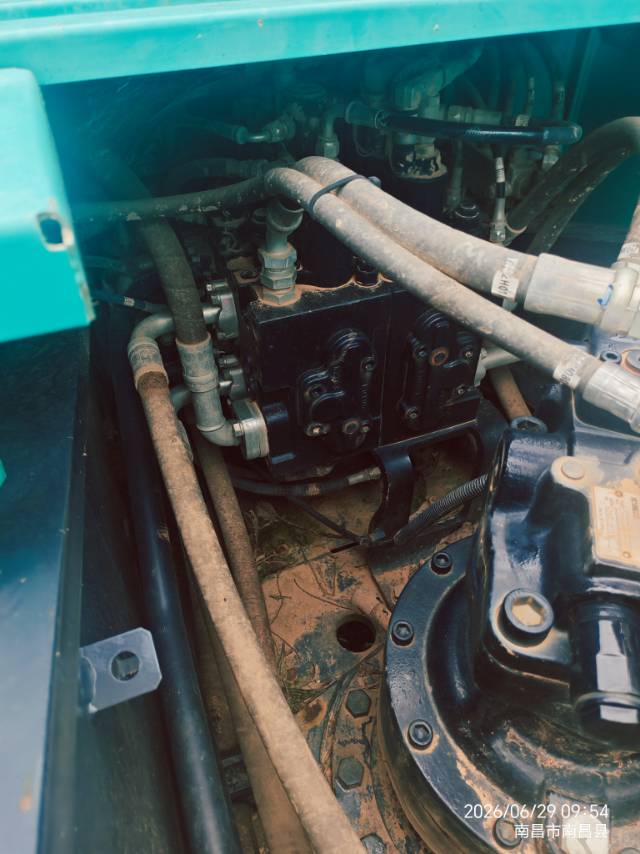 Buy Kobelco SK200 Used Excavator / 3