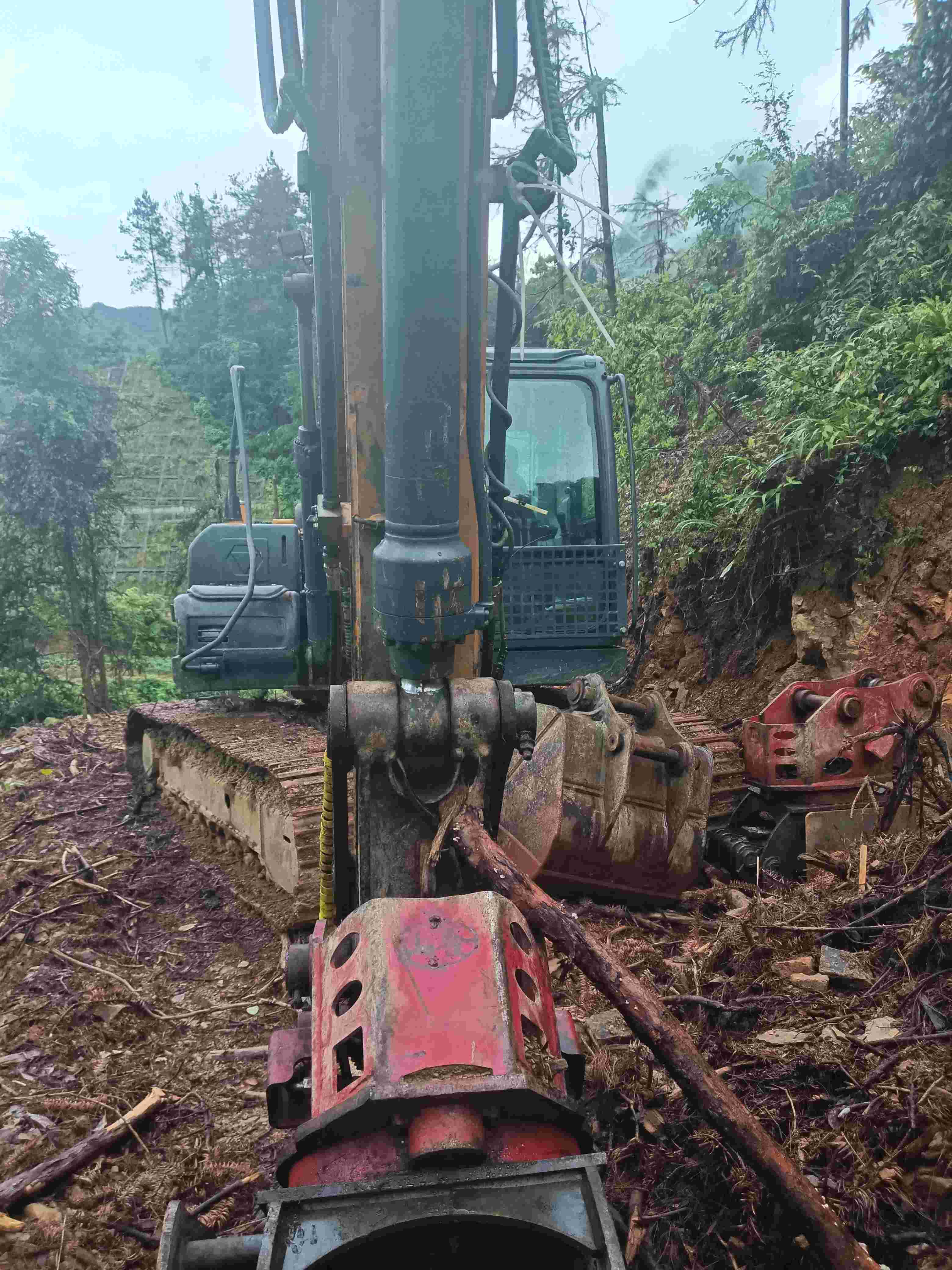 Buy XCMG XE135D Used Excavator / 6