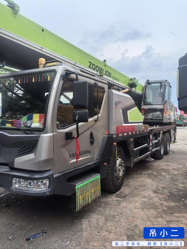 شراء Zoomlion ZTC251VE562 مستعمل رافعة