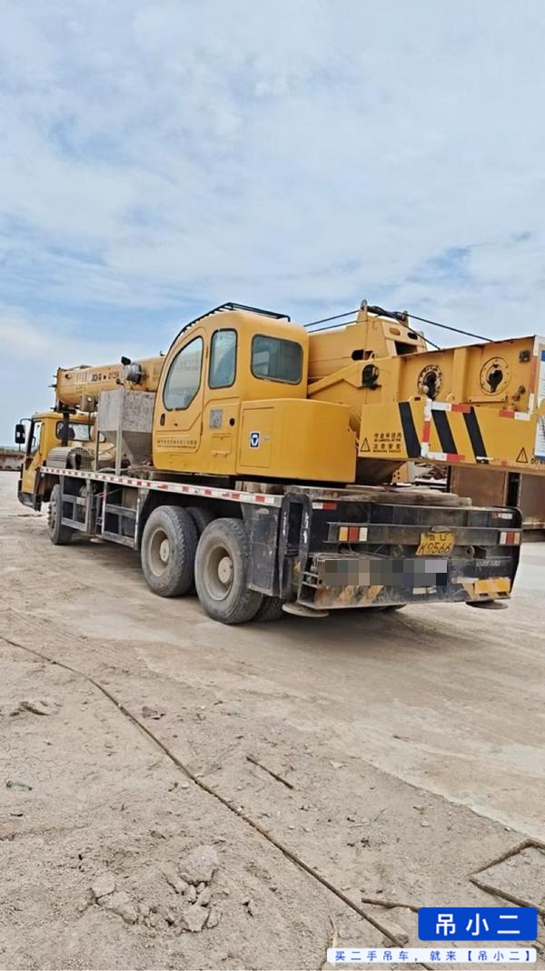 Buy XCMG QY20G Used Crane / 4