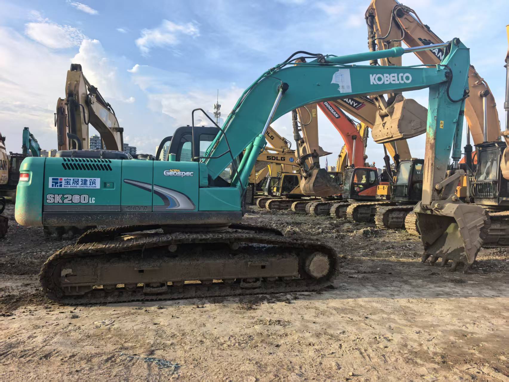 Buy Kobelco SK260 Used Excavator / 14 Buy Kobelco SK260 Used Excavator / 14