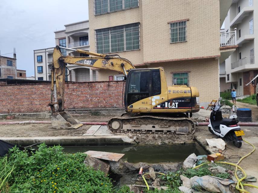 Buy Caterpillar 312D Used Excavator / 9