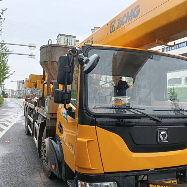Buy XCMG XCT12L5-5 Used Crane / 1