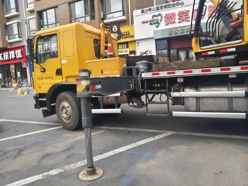Buy XCMG XCT12L4 Used Crane / 4 Buy XCMG XCT12L4 Used Crane / 4