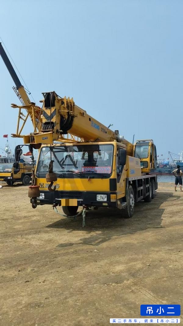 Buy XCMG QY20G Used Crane / 6 Buy XCMG QY20G Used Crane / 6