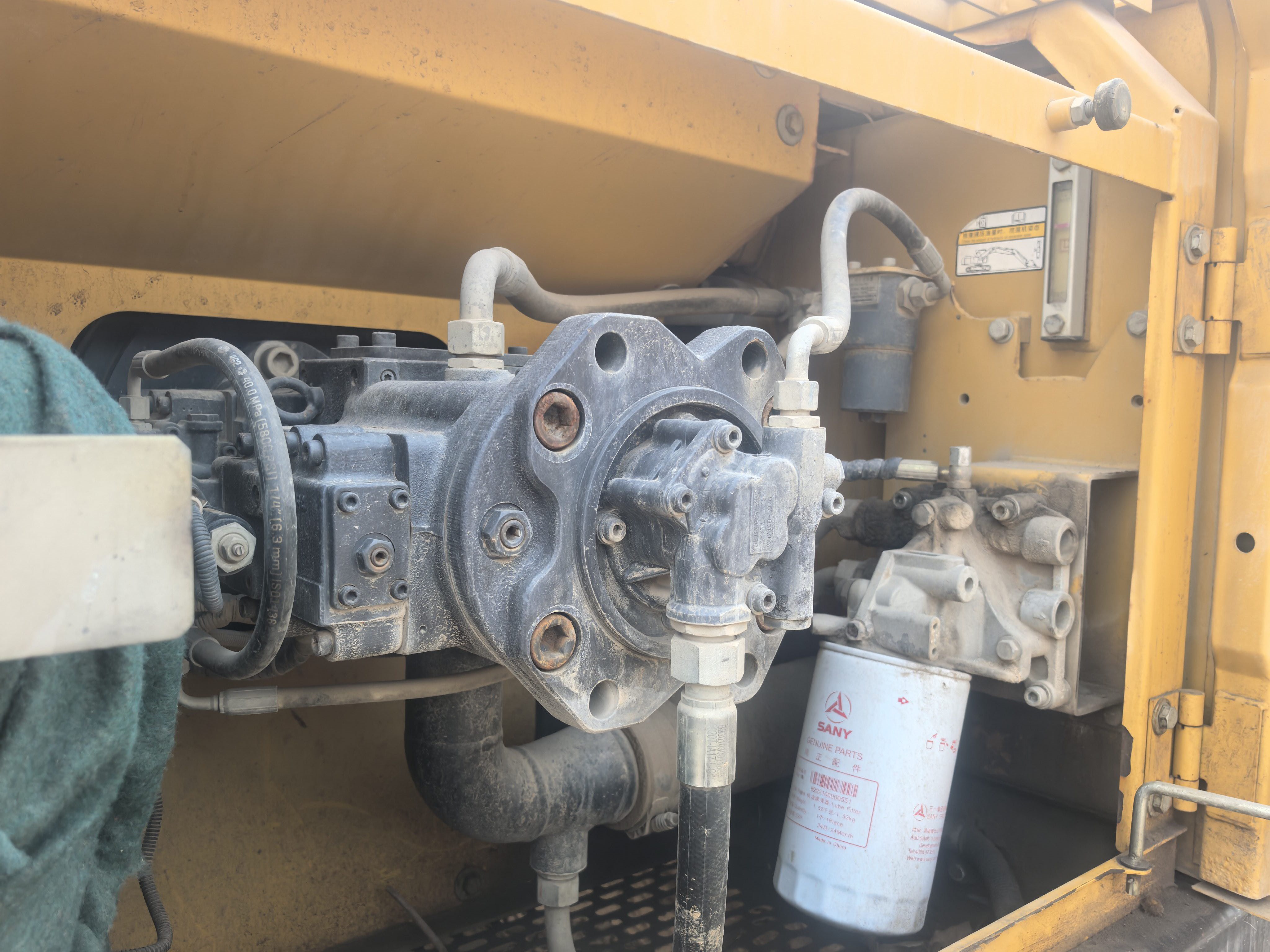 Buy Sany 215C-9 Used Excavator / 9 Buy Sany 215C-9 Used Excavator / 9