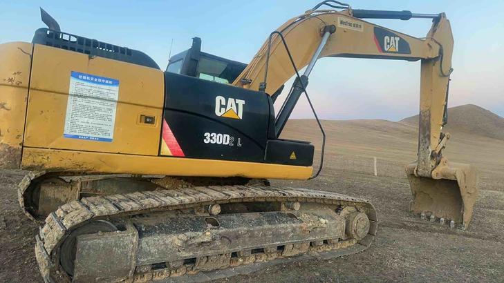 Buy Caterpillar 326D2 Used Excavator / 1