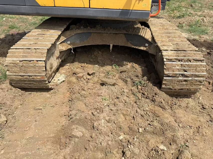 Buy Volvo 240BLC Used Excavator / 9