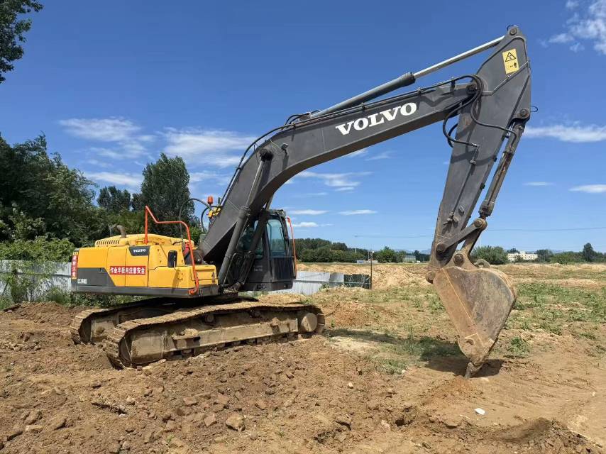 Buy Volvo 240BLC Used Excavator / 3