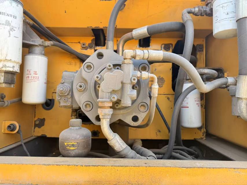 Buy Volvo 240BLC Used Excavator / 7