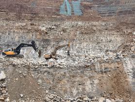Buy Hyundai R505LVS Used Excavator / 1 Buy Hyundai R505LVS Used Excavator / 1