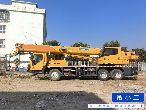Buy XCMG QY20K5 Used Crane / 4 Buy XCMG QY20K5 Used Crane / 4