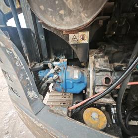 Buy Doosan DH60 Used Excavator / 3 Buy Doosan DH60 Used Excavator / 3