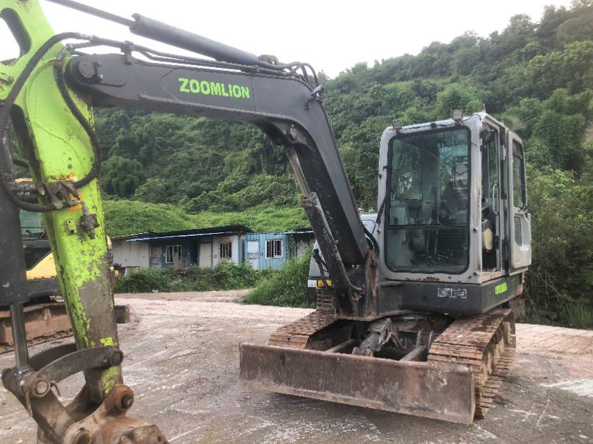 Buy Yanmar ViO80-B Used Excavator / 3