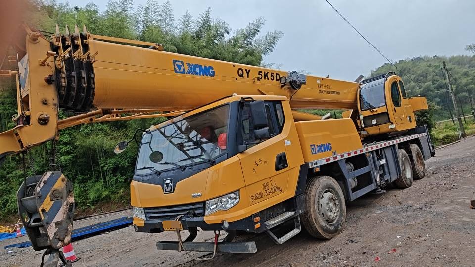 Buy XCMG QY25K5D-1 Used Crane / 4