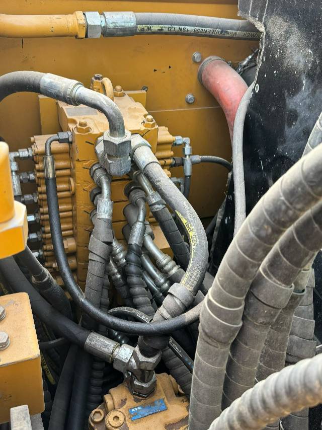 Buy Sany SY70C Used Excavator / 8