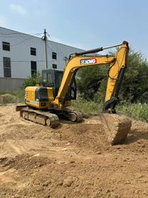 Buy XCMG XE60 Used Excavator / 2 Buy XCMG XE60 Used Excavator / 2