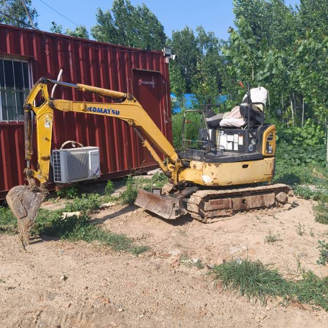 Buy Komatsu PC18MR-3 Used Excavator / 1