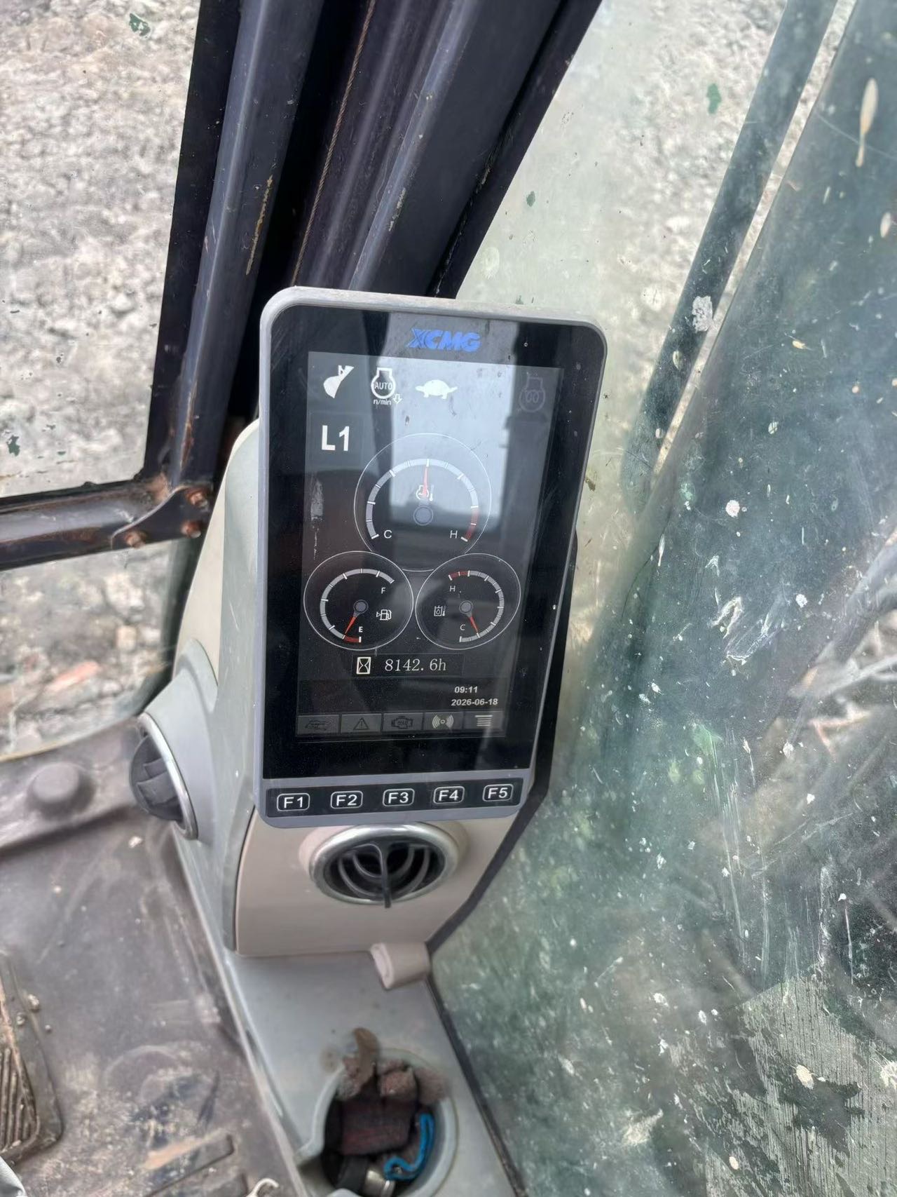Buy XCMG XE155D Used Excavator / 3
